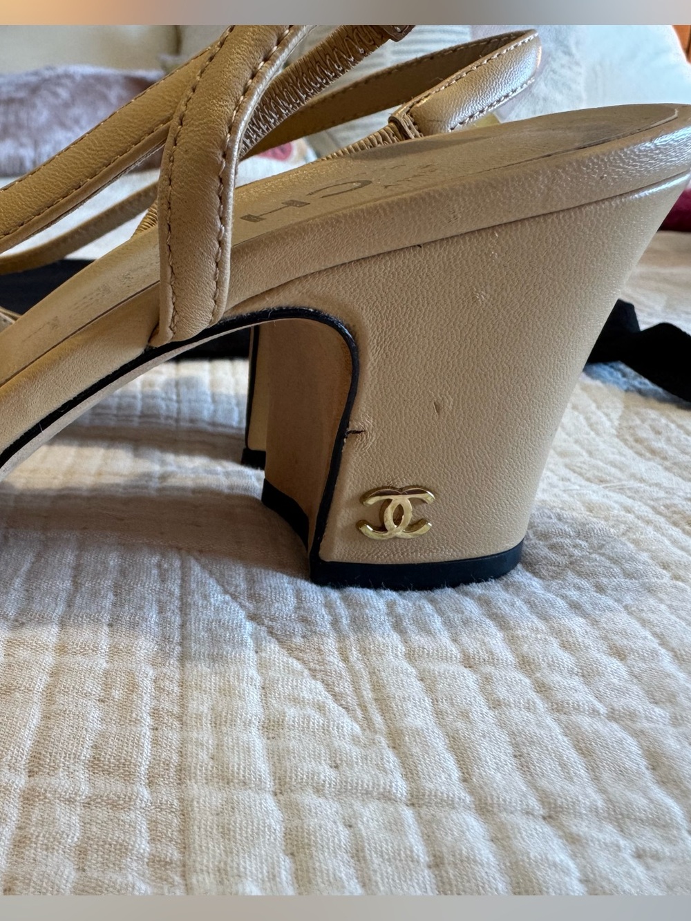 Chanel Goatskin Grosgrain Cap Toe Sling back Heel Two Tone Beige Black Sz 37 - Picture 8 of 11
